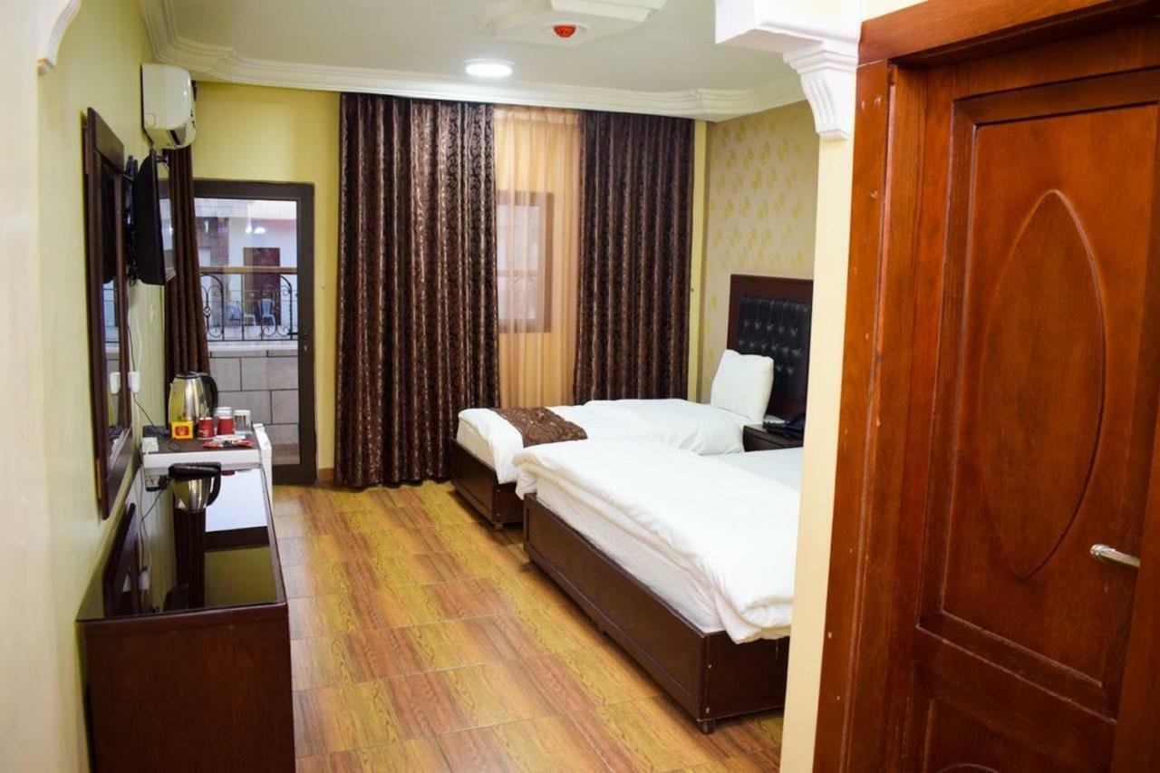 Hotel Magic Aqaba Bagian luar foto