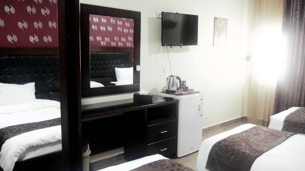 Hotel Magic Aqaba Bagian luar foto